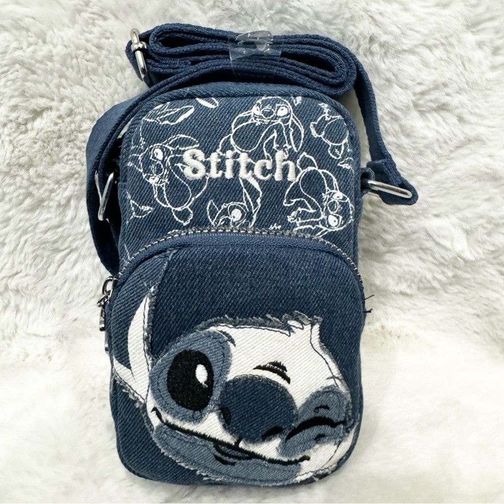 *NWT* Disney Stitch Blue Denim Crossbody Phone Bag